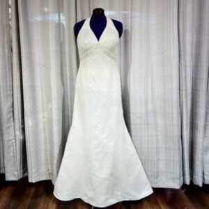 Beautiful halter Alfred Angelo gown